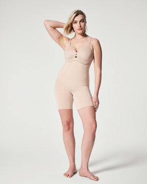 OnCore Sculpting High-Waisted Mid-Thigh Short